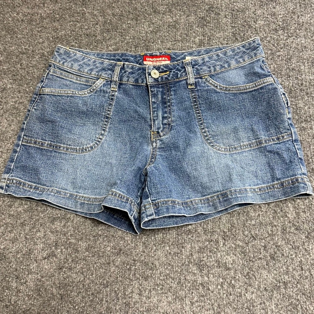 Unionbay Denim Shorts Womens Size 9 Blue Stretch Casual Mid Rise Medium Wash